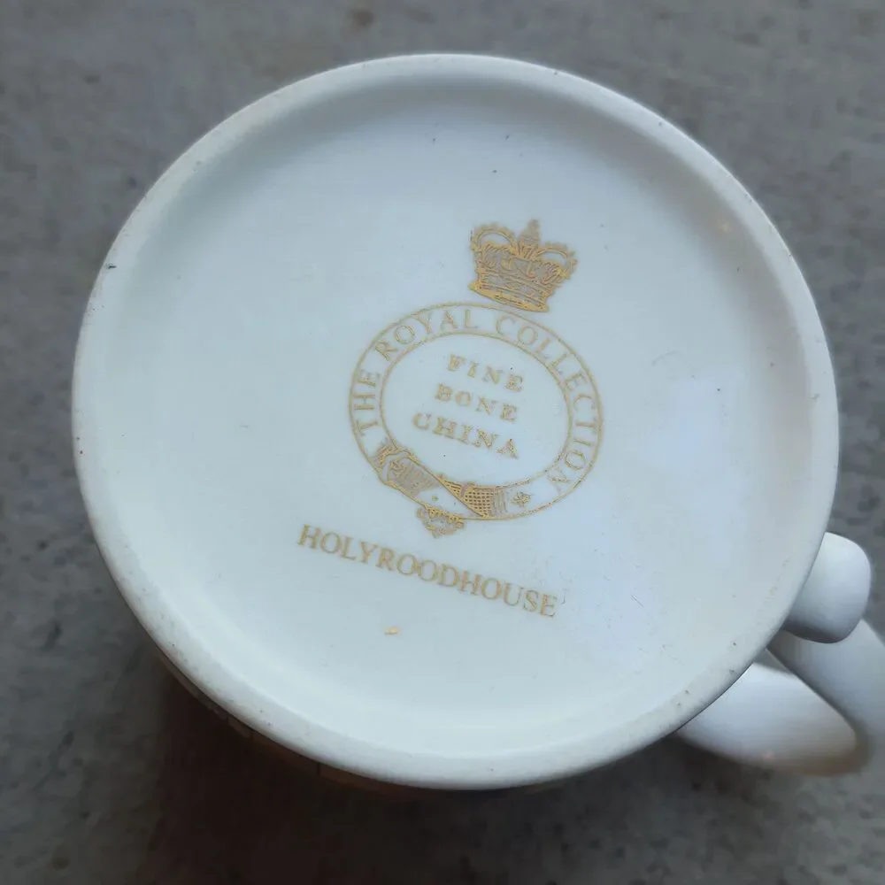Vtg Royal Collection Palace of Holyroodhouse Fine Bone China Mug 4